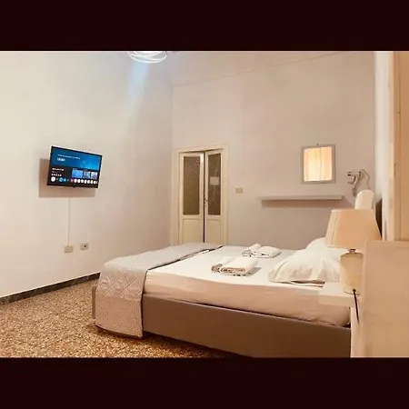 Bb La Fenice Albergue *